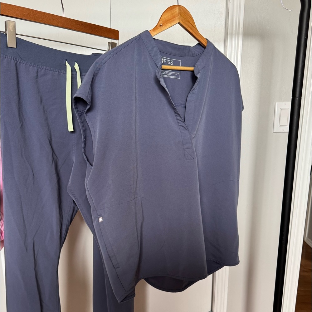 Figs Technical Collection Scrub Top and Pants in Slate Gray
